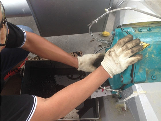 羅德售后人員為客戶(hù)提供周到的售后服務(wù) 羅德售后人員為客戶(hù)提供周到的售后服務(wù)