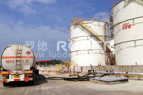 1.9-1甲醇卸車(chē).jpg 1.9-1甲醇卸車(chē).jpg