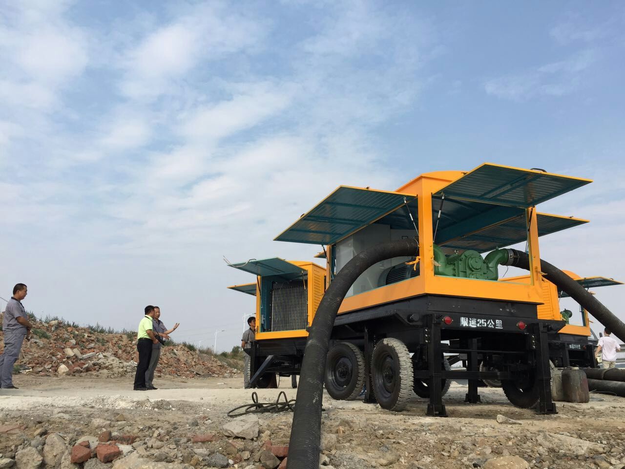 羅德移動泵車進(jìn)行試車 羅德移動泵車進(jìn)行試車